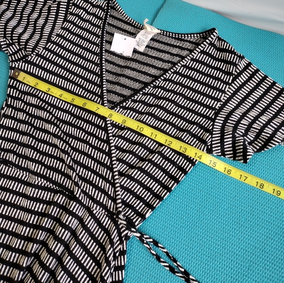 Caution to The Wind Women's Dress Striped A-line Black White Size S - Picture 5 of 8